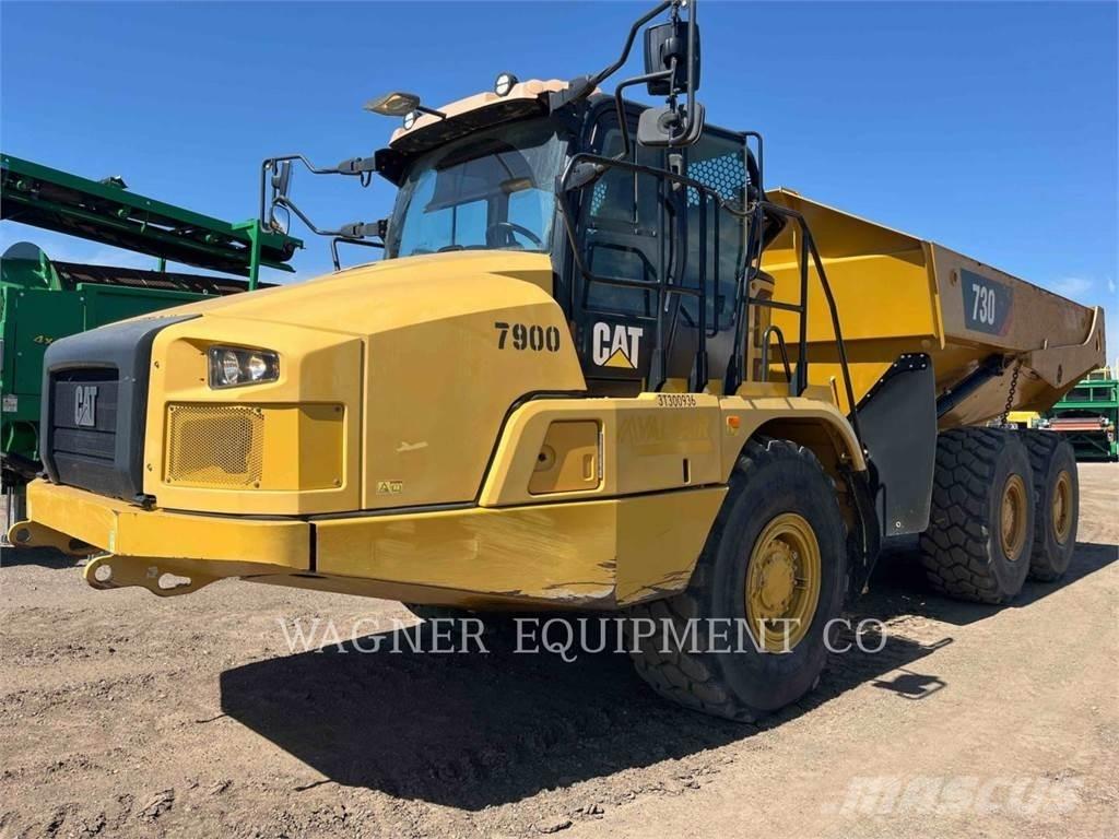 CAT 730 アーティキュレート式ダンプトラック
