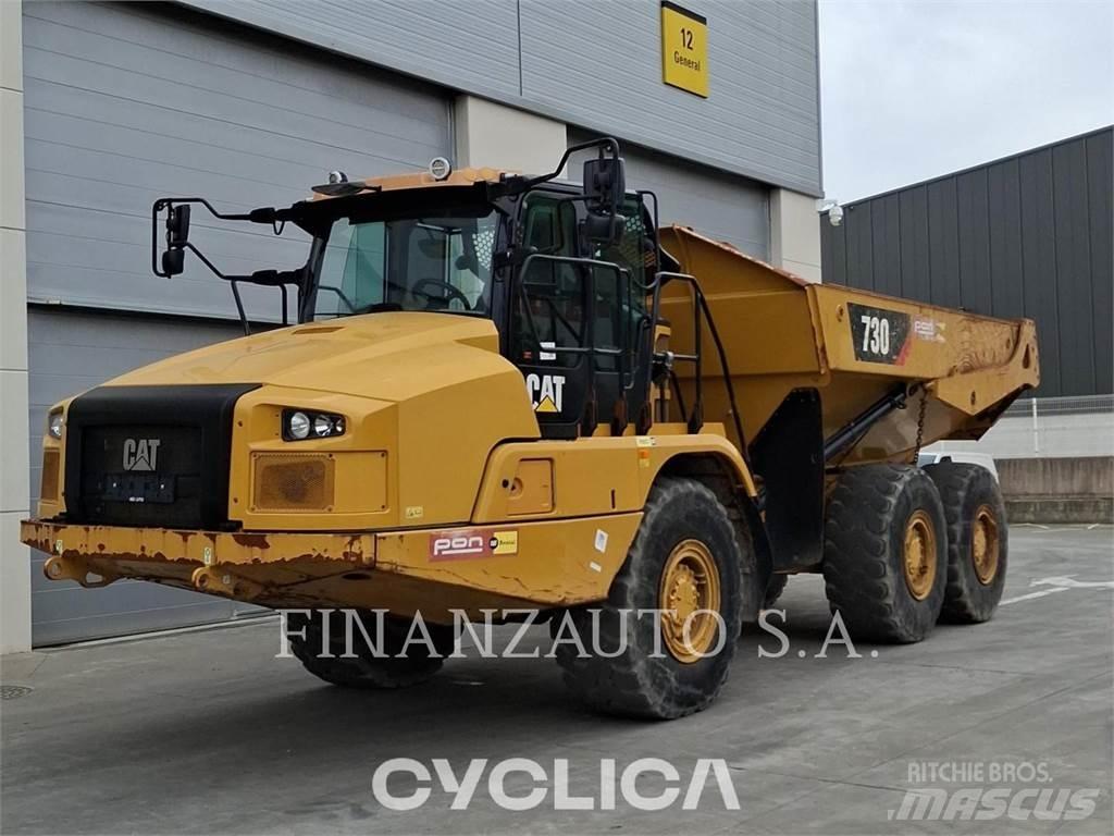 CAT 730 アーティキュレート式ダンプトラック