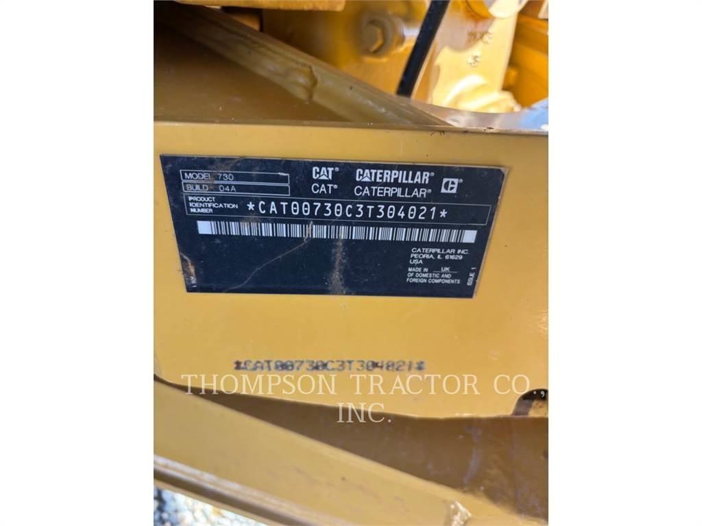 CAT 730 アーティキュレート式ダンプトラック