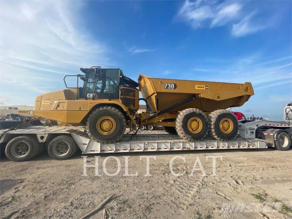 CAT 730 アーティキュレート式ダンプトラック