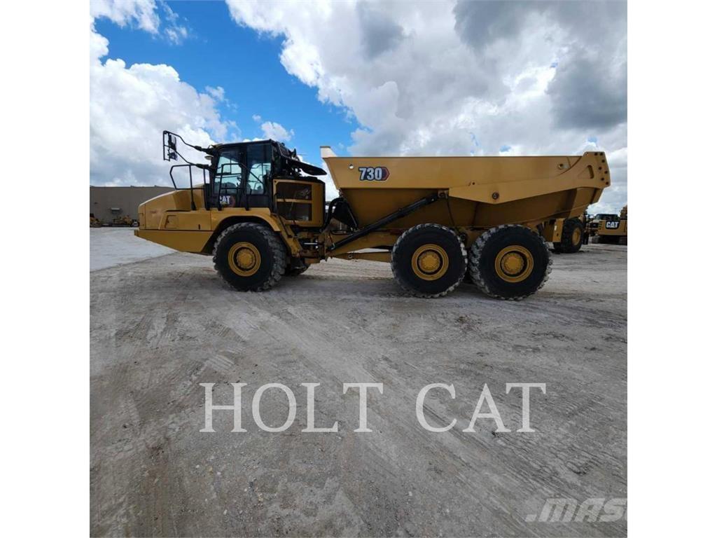 CAT 730 アーティキュレート式ダンプトラック