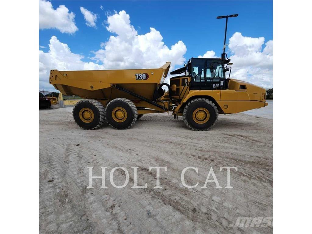 CAT 730 アーティキュレート式ダンプトラック