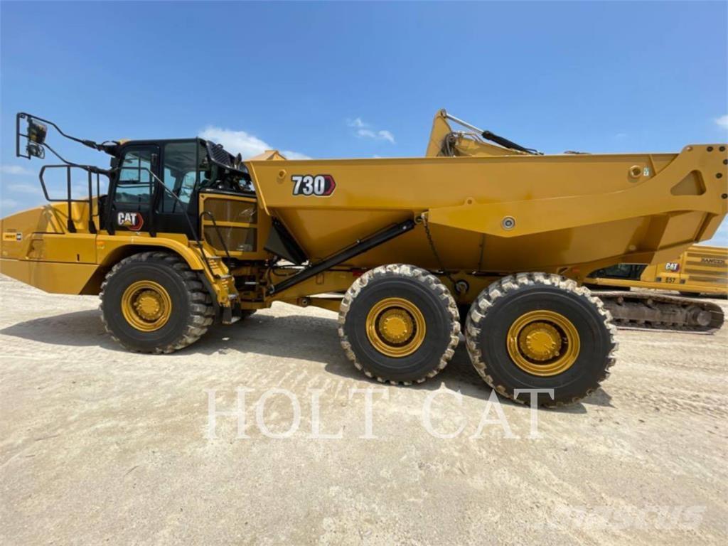 CAT 730 アーティキュレート式ダンプトラック