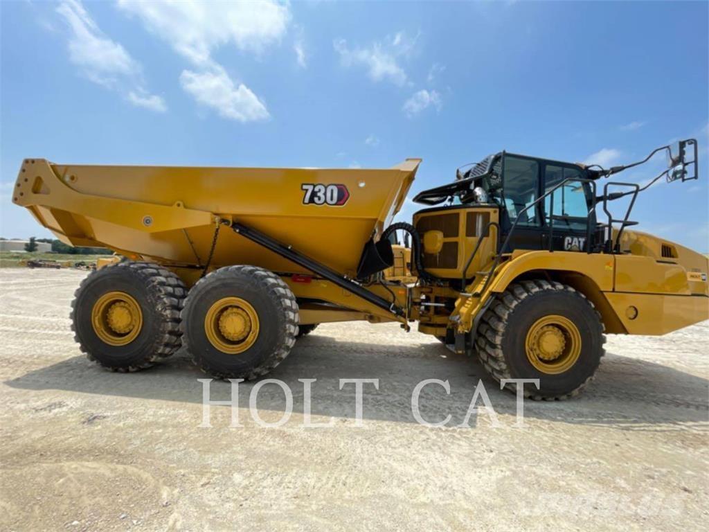 CAT 730 アーティキュレート式ダンプトラック