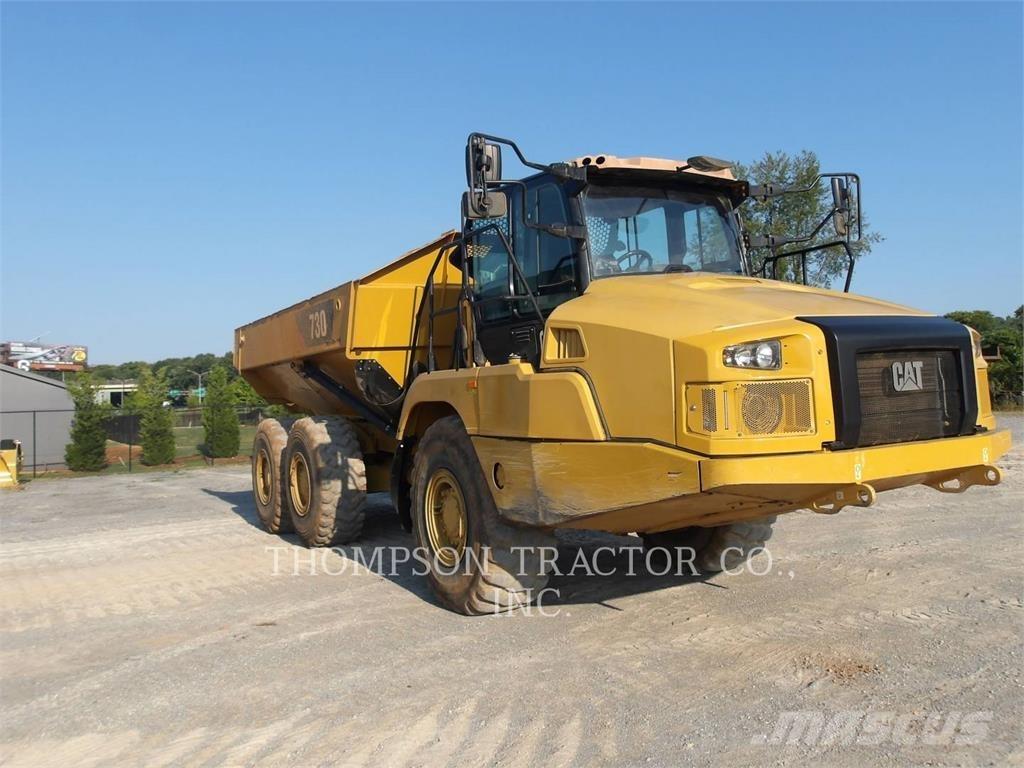 CAT 730 アーティキュレート式ダンプトラック