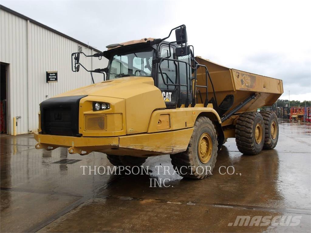 CAT 730 アーティキュレート式ダンプトラック