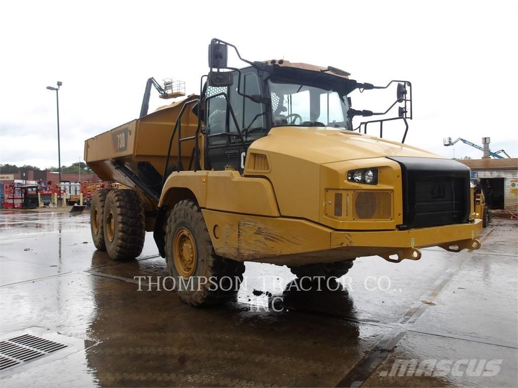 CAT 730 アーティキュレート式ダンプトラック