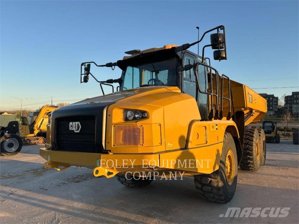 CAT 730-04 アーティキュレート式ダンプトラック
