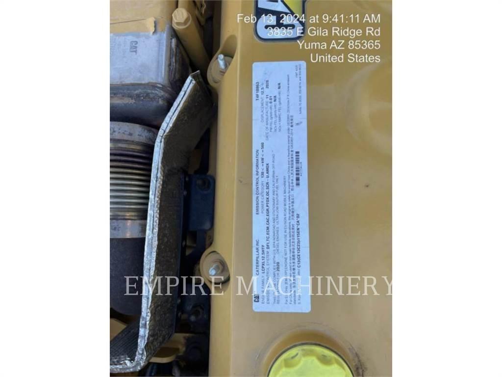 CAT 730-04 アーティキュレート式ダンプトラック