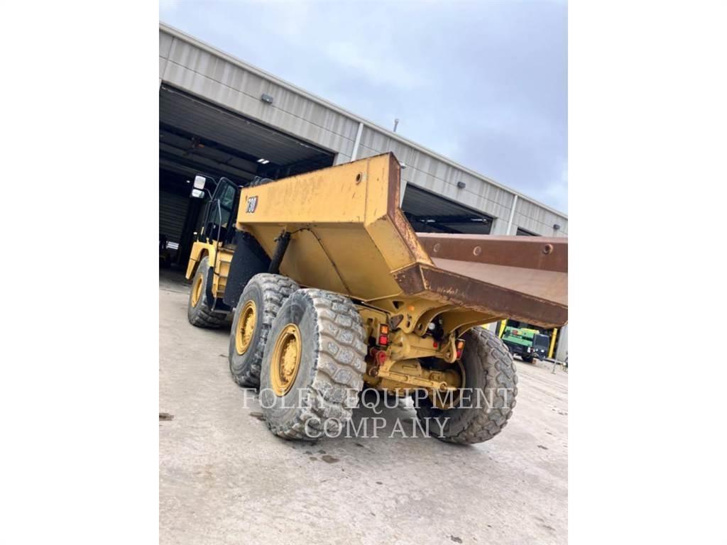 CAT 730-04 アーティキュレート式ダンプトラック