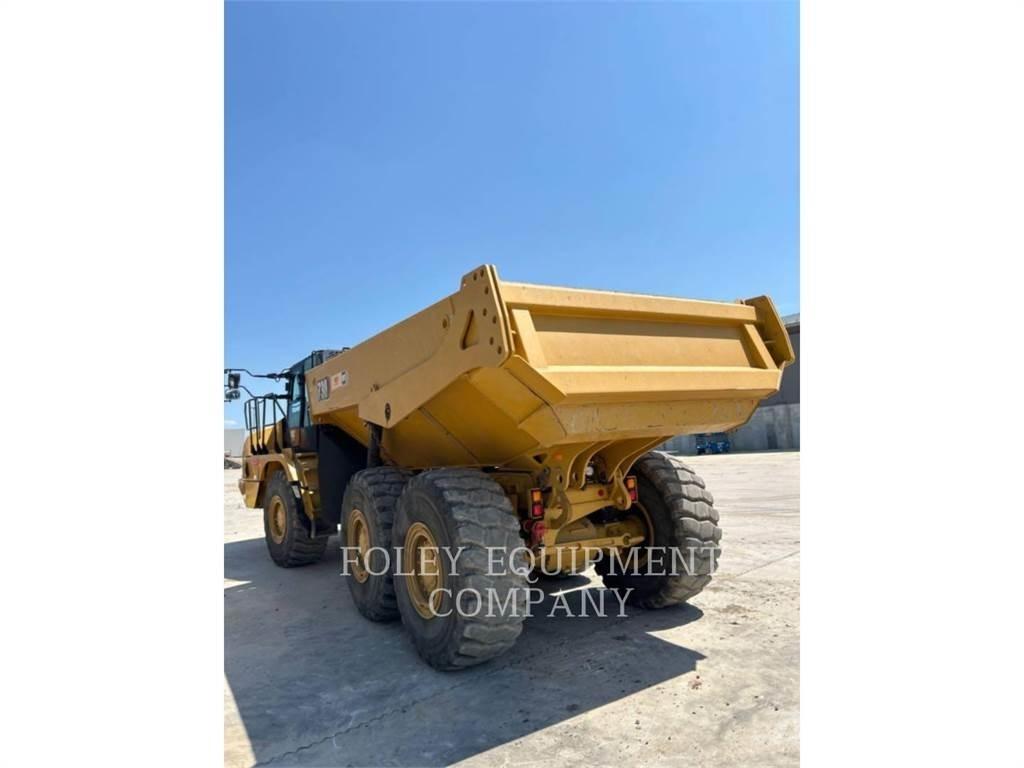 CAT 730-04 アーティキュレート式ダンプトラック