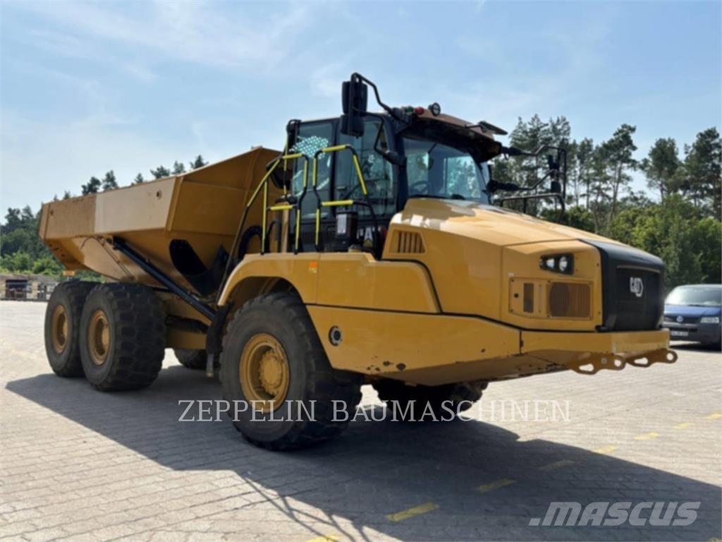 CAT 730-04A アーティキュレート式ダンプトラック