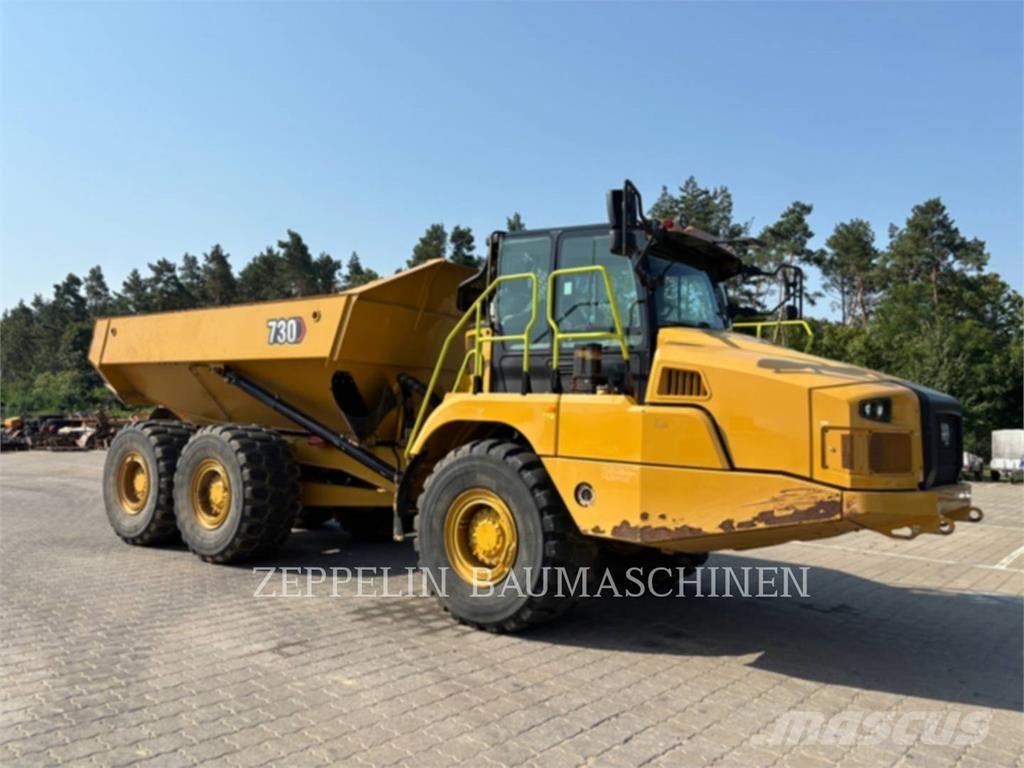 CAT 730-04A アーティキュレート式ダンプトラック