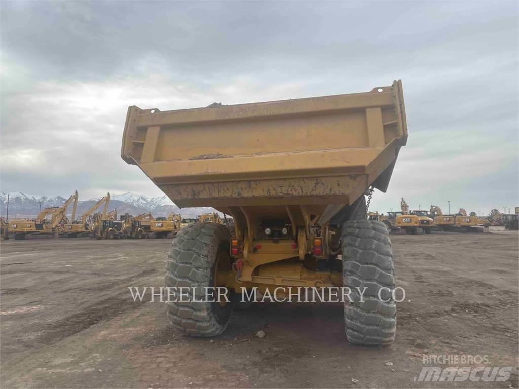 CAT 730 TG アーティキュレート式ダンプトラック