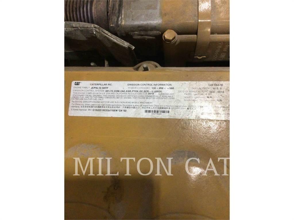 CAT 730 WW アーティキュレート式ダンプトラック