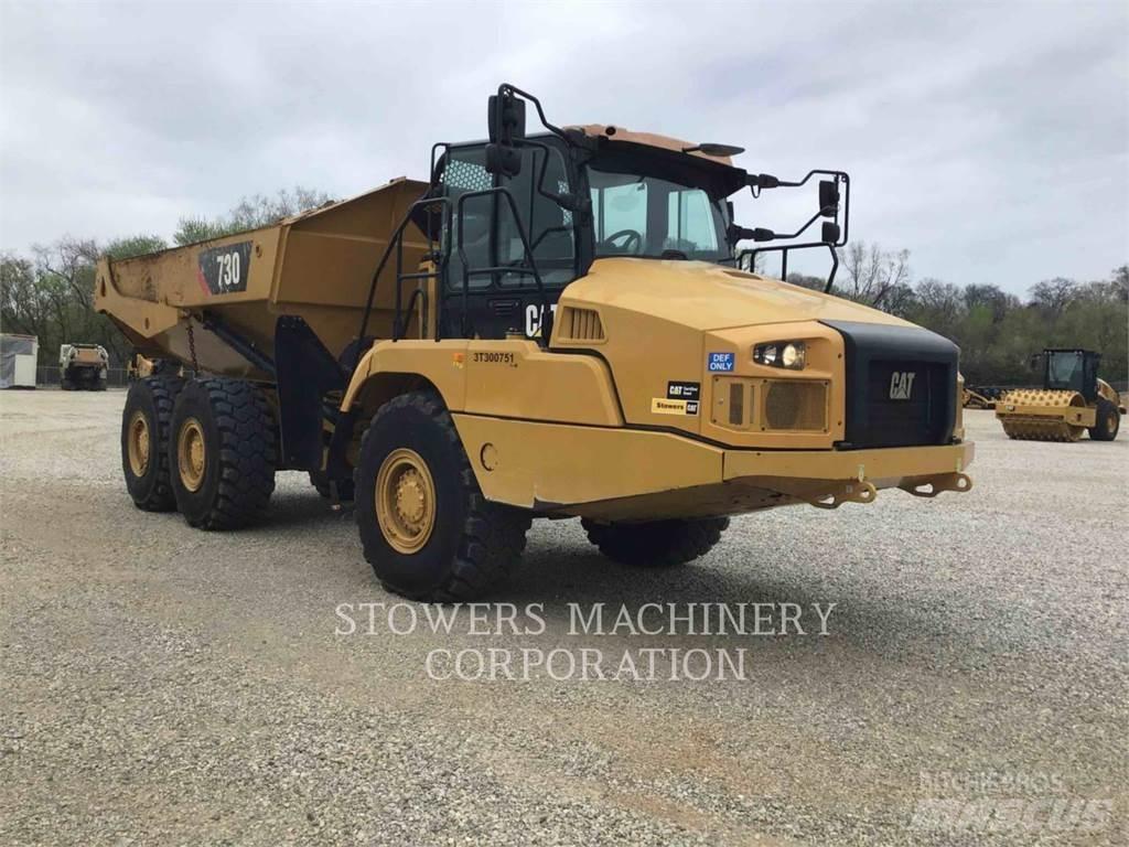 CAT 73004 アーティキュレート式ダンプトラック