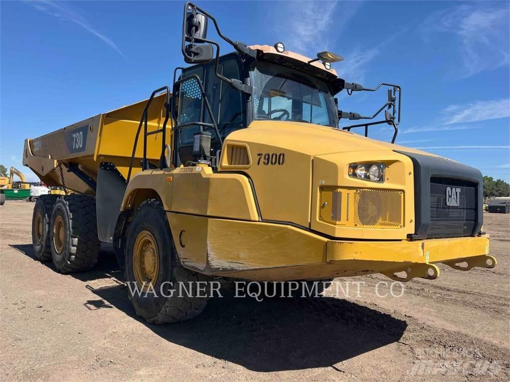 CAT 73004 アーティキュレート式ダンプトラック