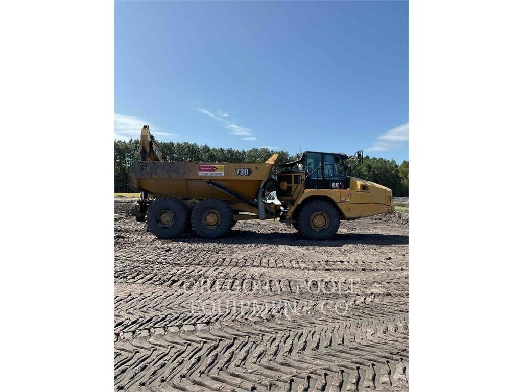 CAT 73004 アーティキュレート式ダンプトラック