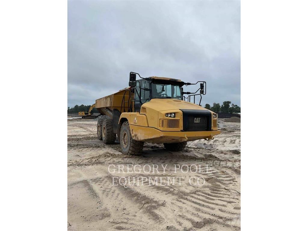 CAT 73004 アーティキュレート式ダンプトラック