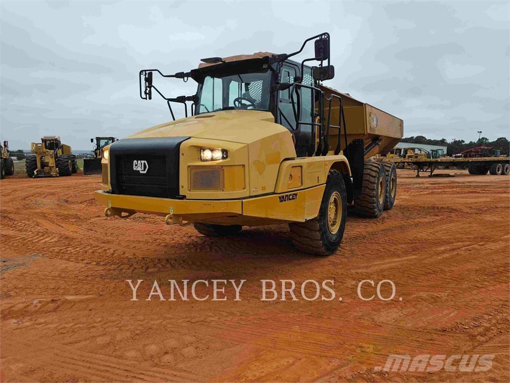 CAT 73004 アーティキュレート式ダンプトラック