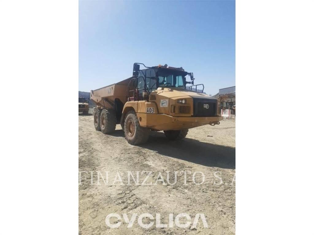 CAT 730C アーティキュレート式ダンプトラック