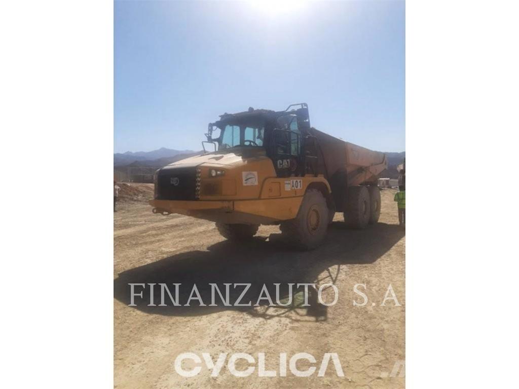 CAT 730C アーティキュレート式ダンプトラック