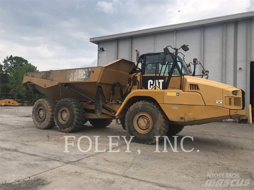CAT 730C2 アーティキュレート式ダンプトラック