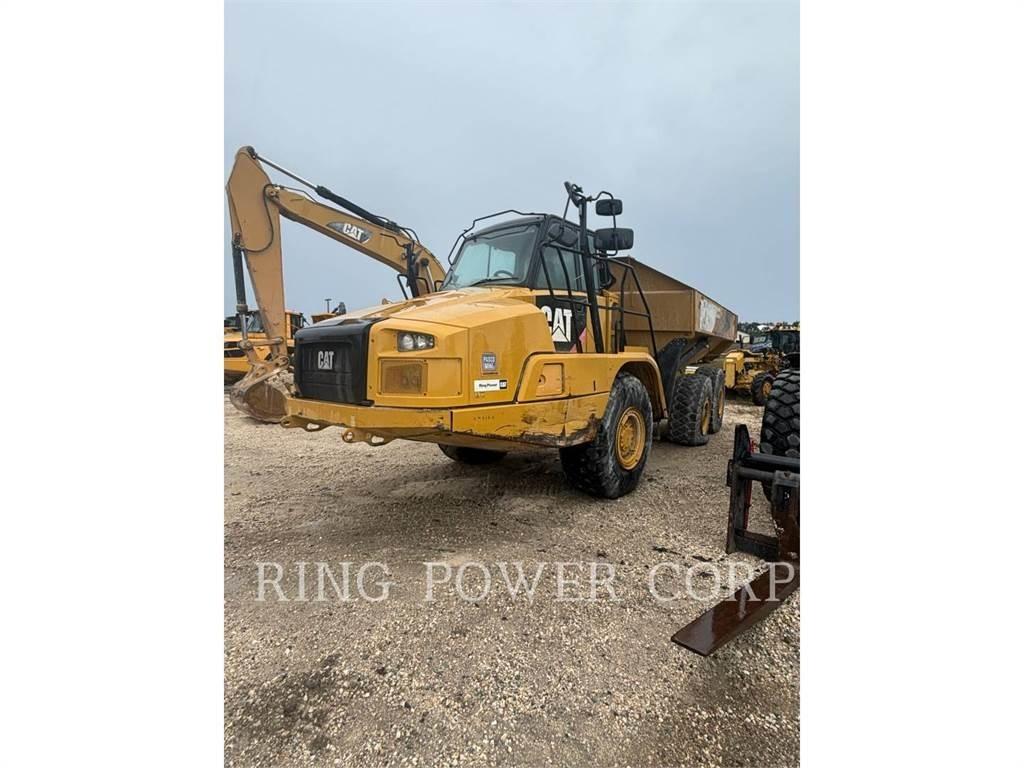 CAT 730CTG アーティキュレート式ダンプトラック