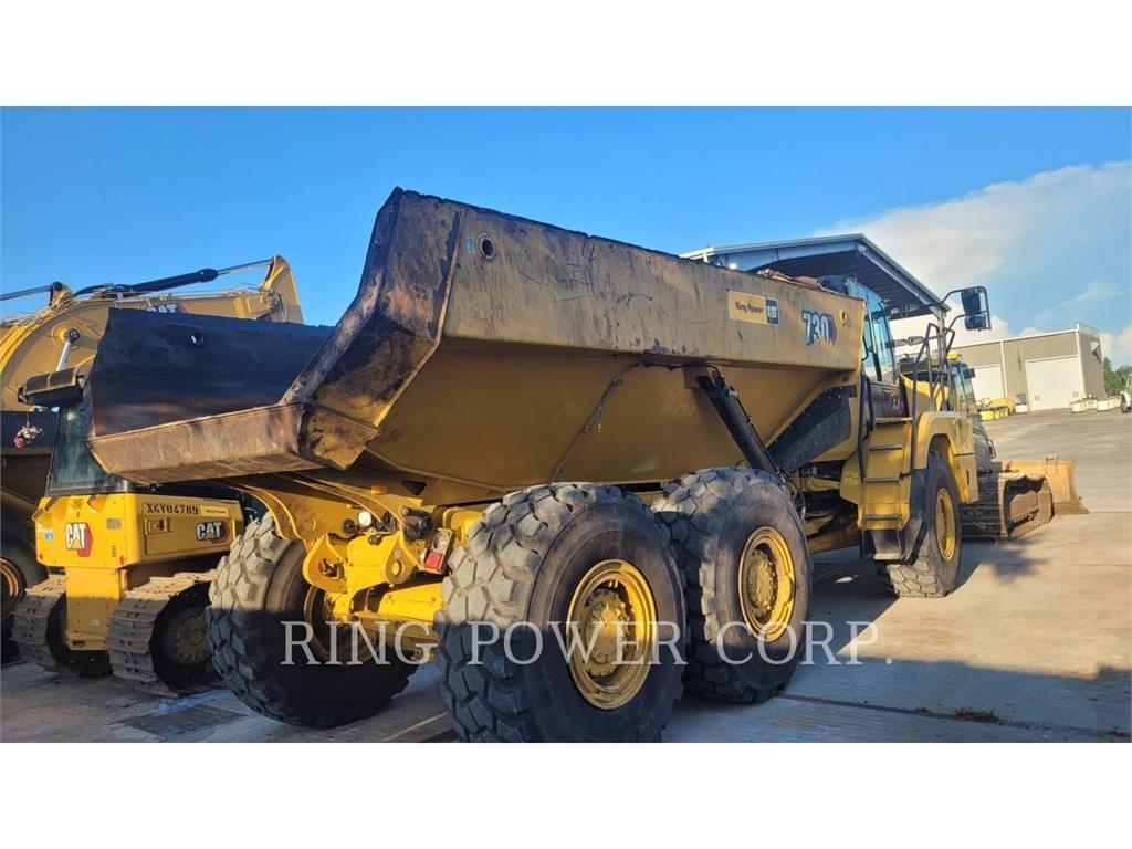 CAT 730TG アーティキュレート式ダンプトラック
