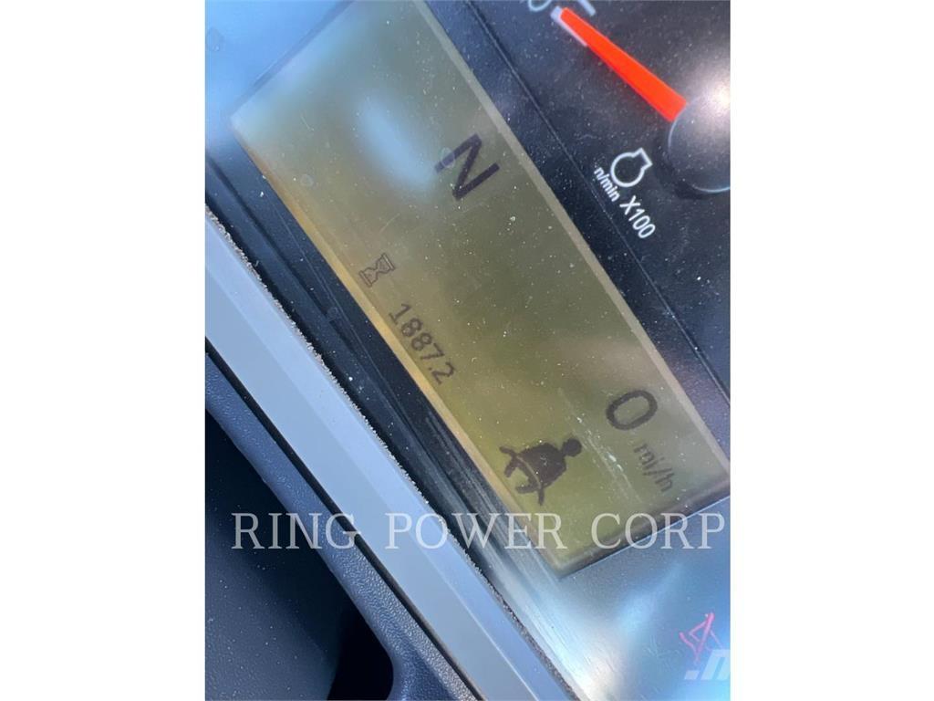 CAT 730TG アーティキュレート式ダンプトラック