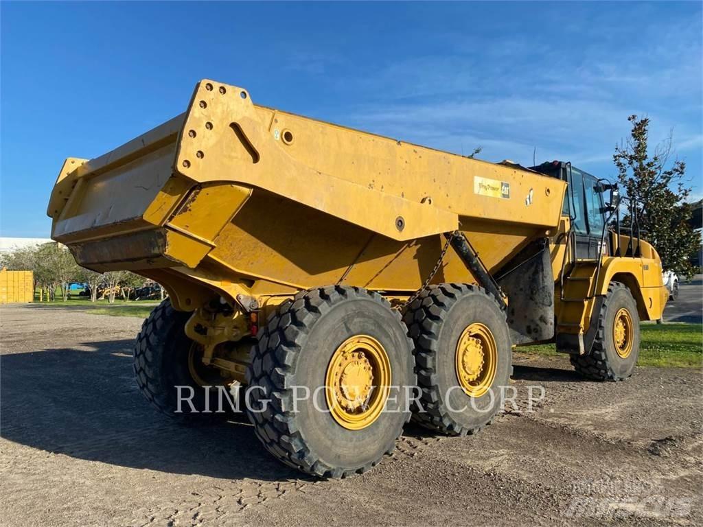CAT 730WW タンカートラック