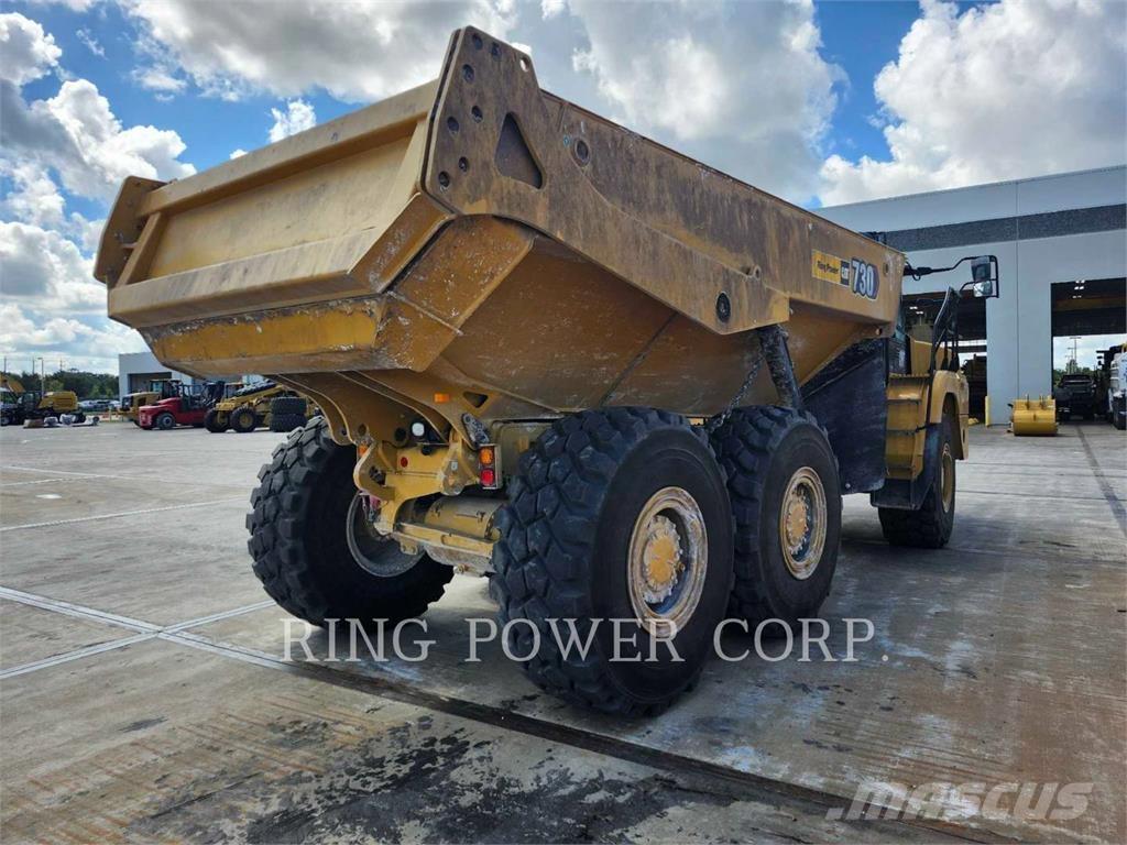 CAT 730WW タンカートラック