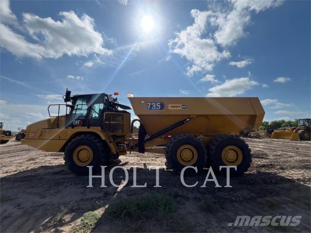 CAT 735 アーティキュレート式ダンプトラック