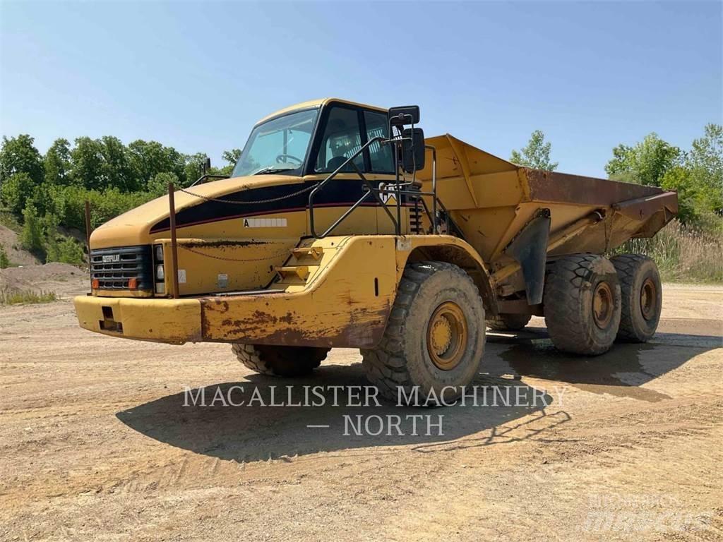 CAT 735 T (OLD) アーティキュレート式ダンプトラック