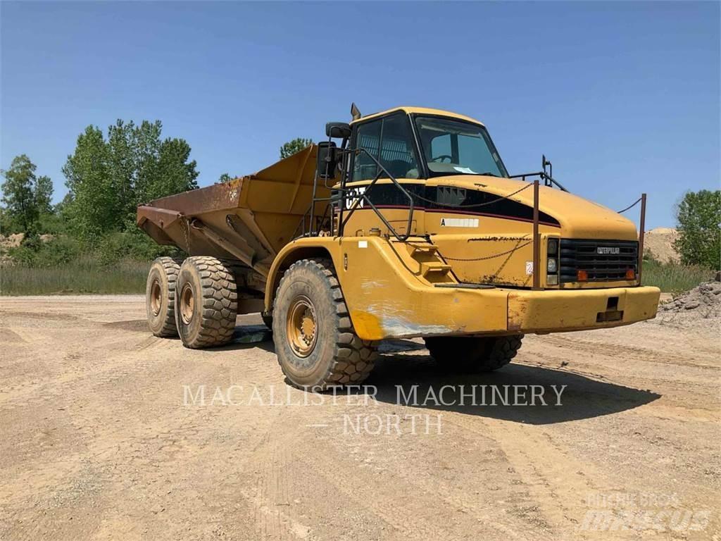 CAT 735 T (OLD) アーティキュレート式ダンプトラック