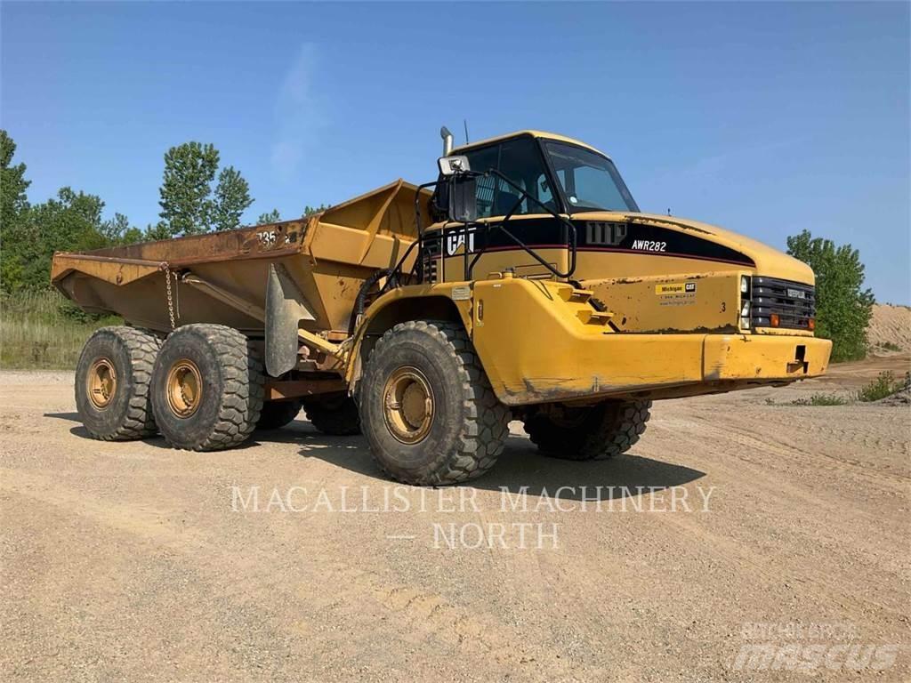 CAT 735 T (OLD) アーティキュレート式ダンプトラック
