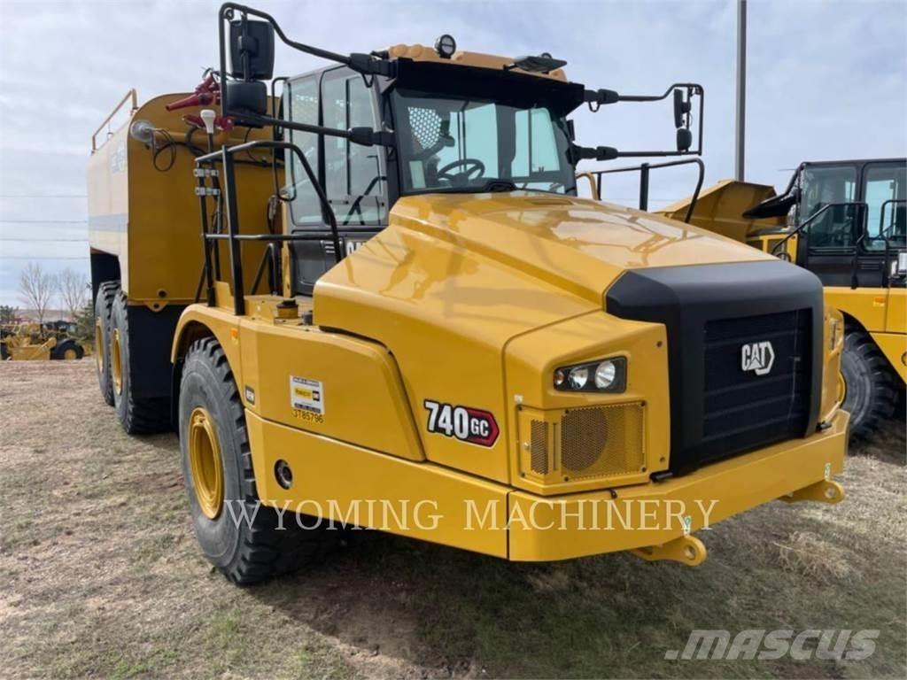 CAT 740 GC アーティキュレート式ダンプトラック