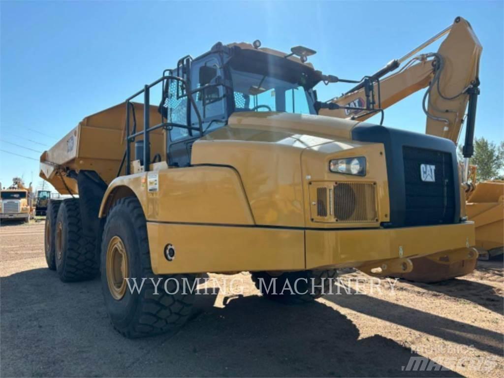 CAT 740 GC アーティキュレート式ダンプトラック