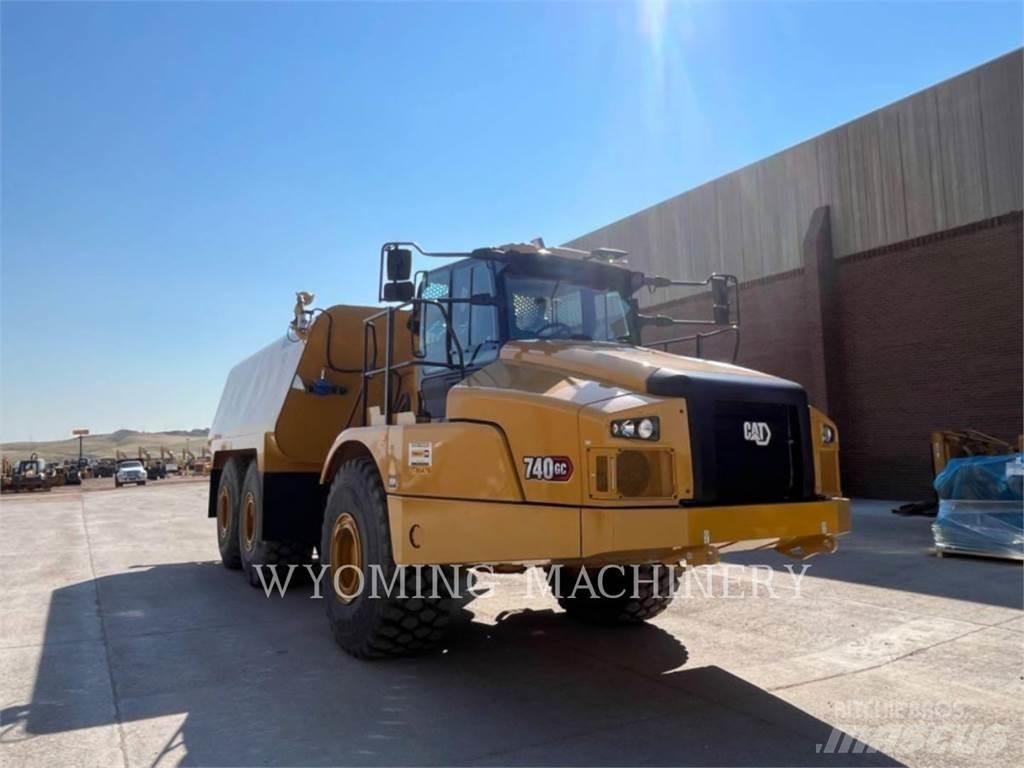 CAT 740 GC アーティキュレート式ダンプトラック