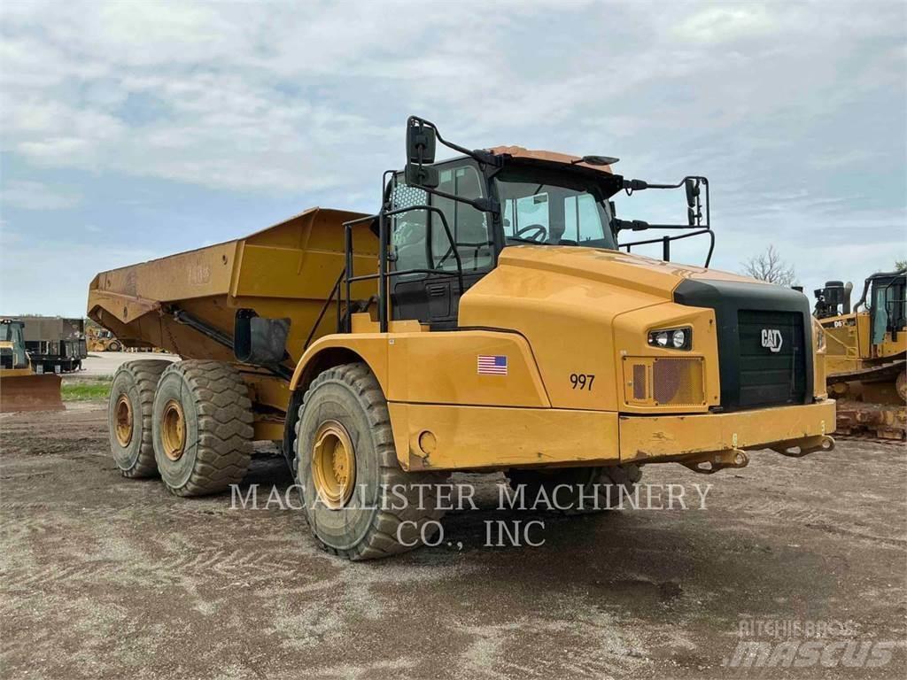 CAT 740 GC アーティキュレート式ダンプトラック