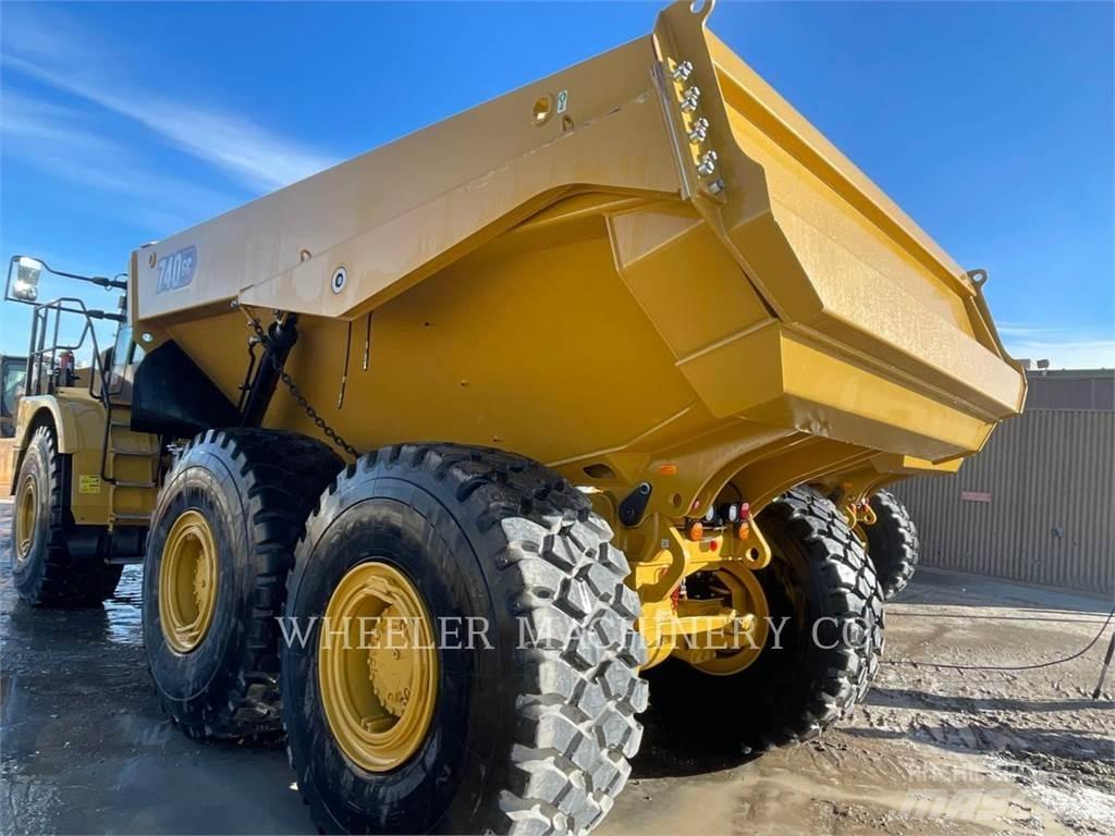 CAT 740 GC TG アーティキュレート式ダンプトラック