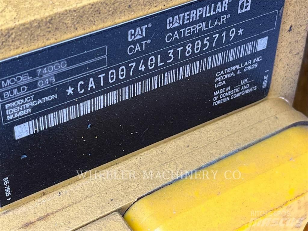 CAT 740 GC TG アーティキュレート式ダンプトラック