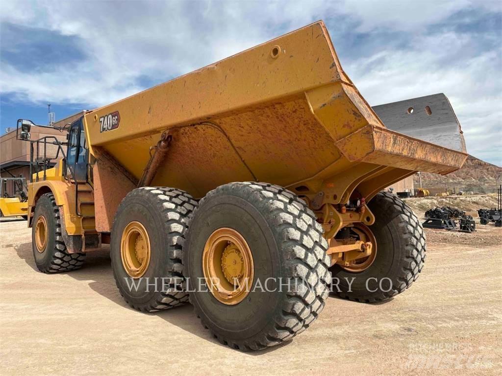 CAT 740 GC TG アーティキュレート式ダンプトラック