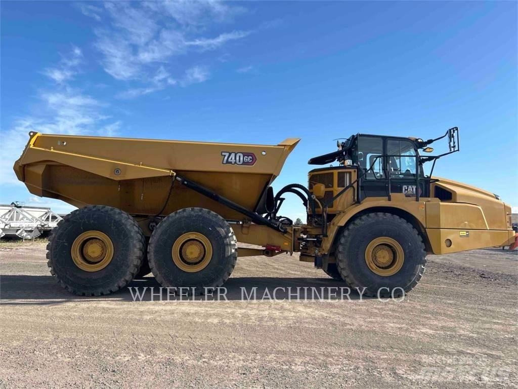 CAT 740 GC TG アーティキュレート式ダンプトラック