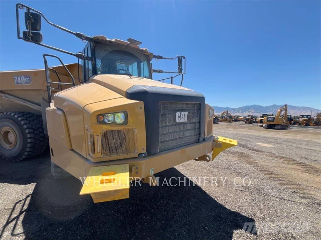 CAT 740 GC TG アーティキュレート式ダンプトラック