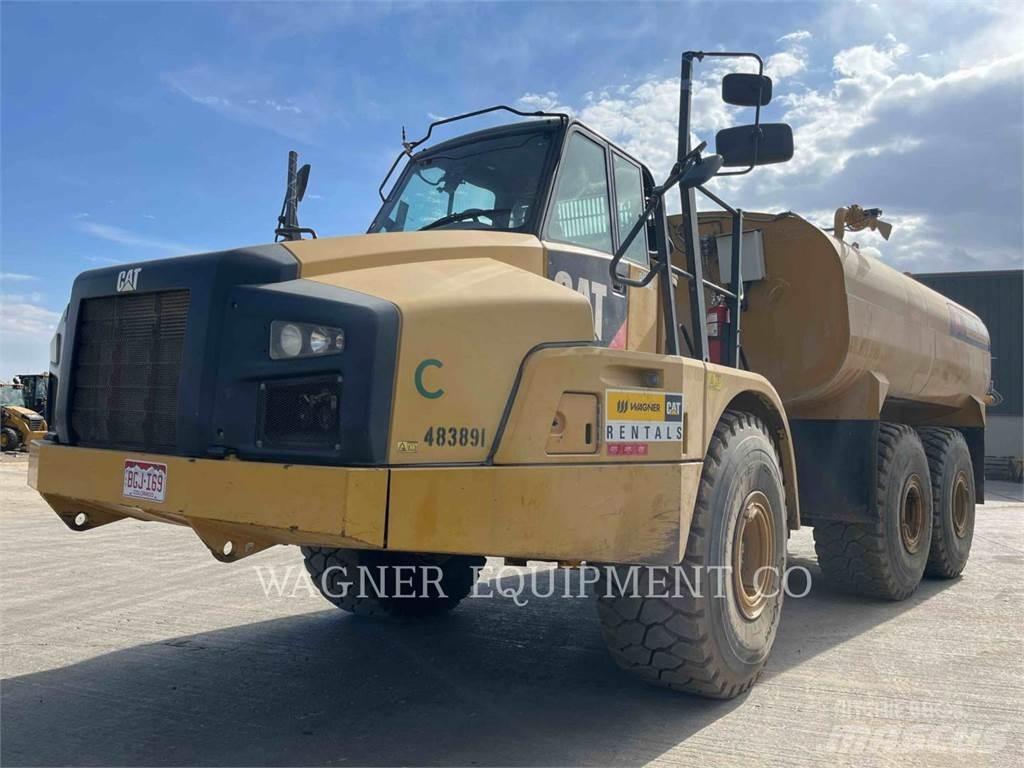 CAT 740B WT 給水車