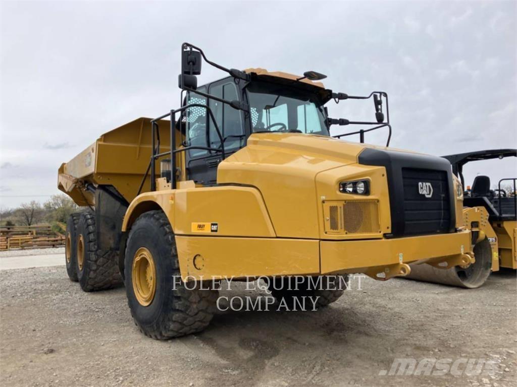 CAT 740GC-04 アーティキュレート式ダンプトラック