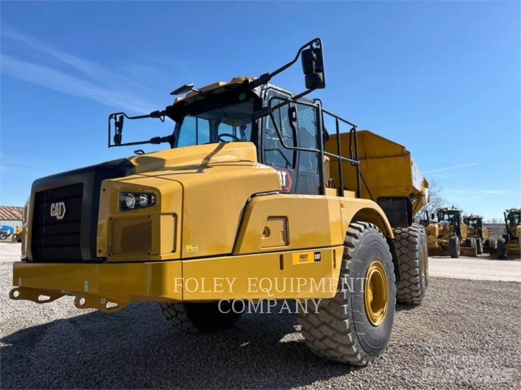 CAT 740GC-04 アーティキュレート式ダンプトラック
