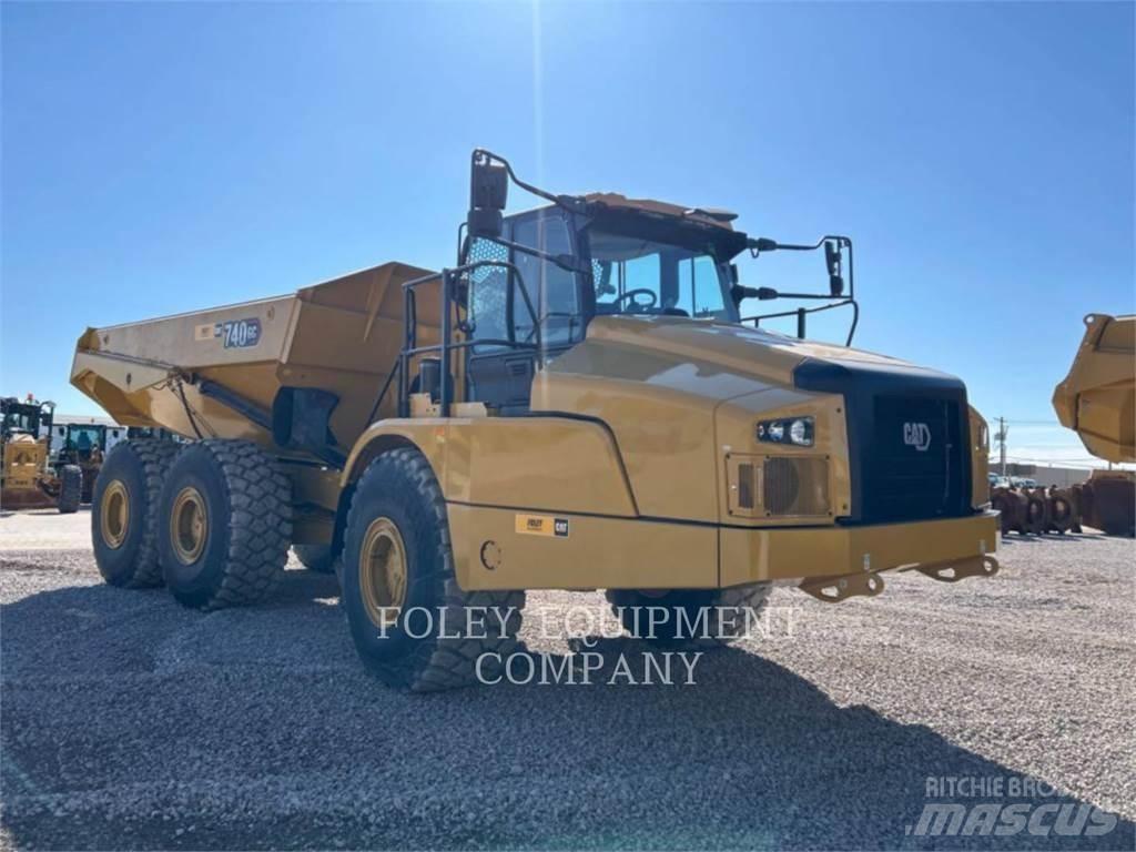 CAT 740GC-04 アーティキュレート式ダンプトラック