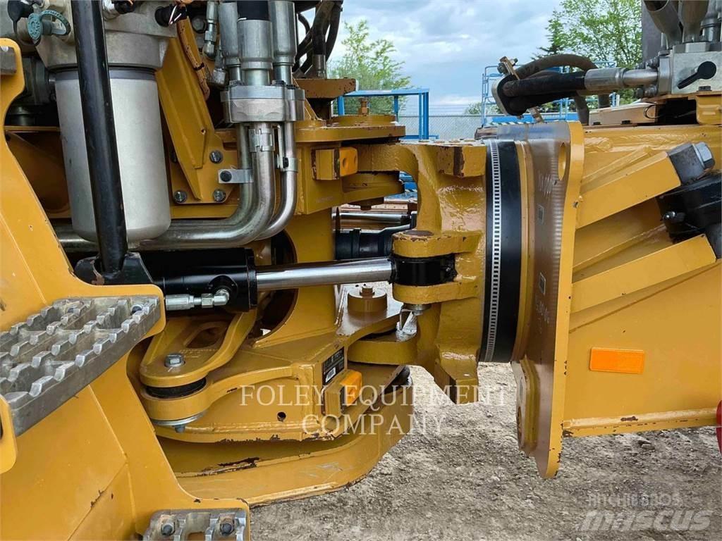 CAT 740GC-04 アーティキュレート式ダンプトラック